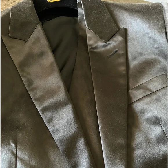 100% Silk Bespoke Men’s Tuxedo Suit Cheetah Print